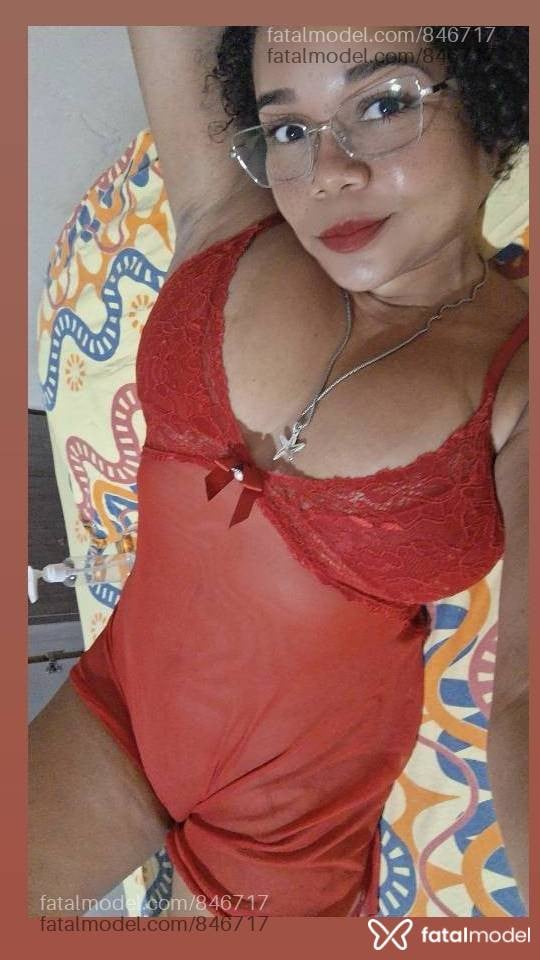 Acompanhante mulher com cabelo castanho de olhos pretos - Acreana