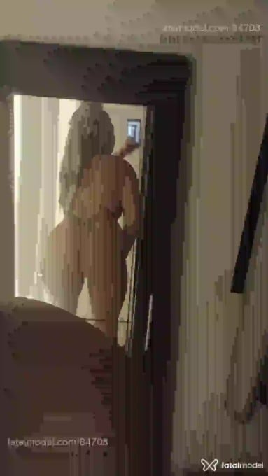 Acompanhante mulher loira (o) de olhos mel em Paranavaí Acompanhante mulher loira (o) de olhos mel em Paranavaí - Natacha guiller