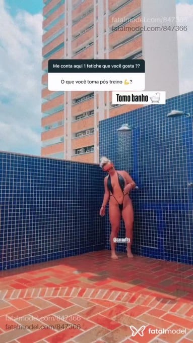 Acompanhante mulher loira (o) de olhos azuis - Cacau Gucci Acompanhante mulher loira (o) de olhos azuis - Cacau Gucci