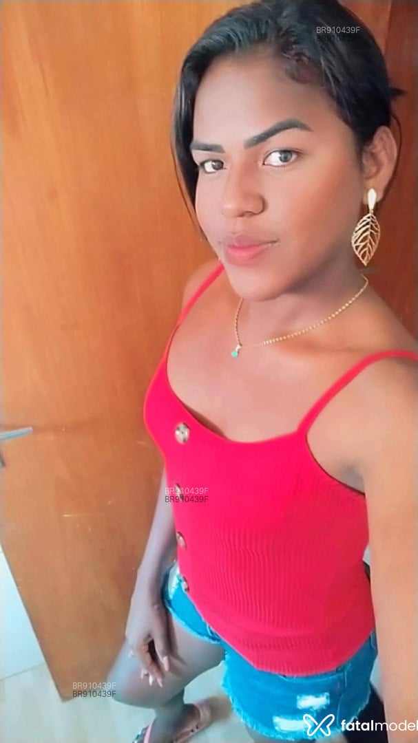 Acompanhante travesti morena (o) de olhos castanhos em Goiânia - Waylla Stefany