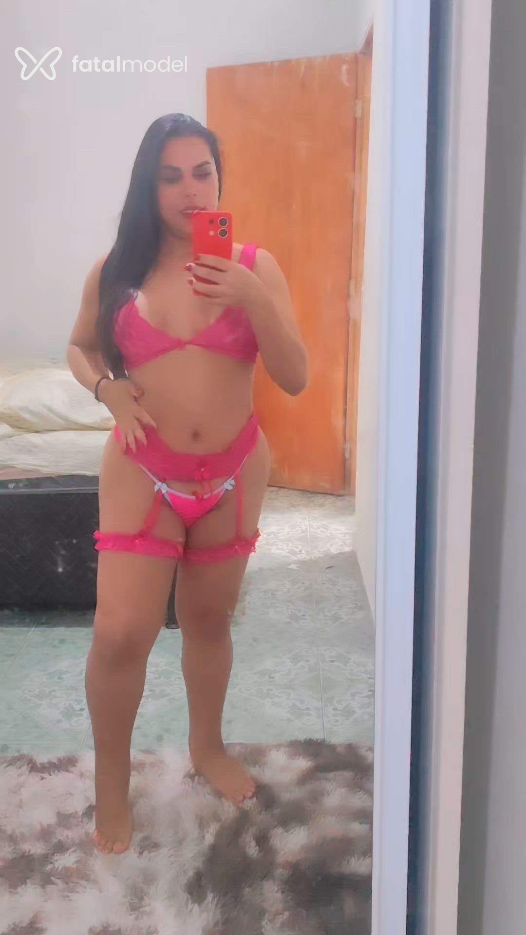 Acompanhante mulher trans com cabelo castanho de olhos castanhos em Garanhuns Acompanhante mulher trans com cabelo castanho de olhos castanhos em Garanhuns - Julia Ferraz