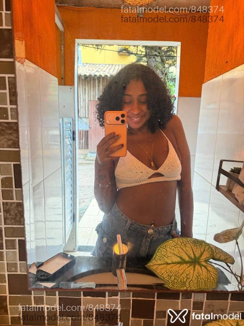 Acompanhante mulher morena (o) de olhos castanhos em Rio das Ostras - beatrizypinheiro
