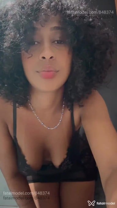 Acompanhante mulher morena (o) de olhos castanhos em Rio das Ostras - beatrizypinheiro