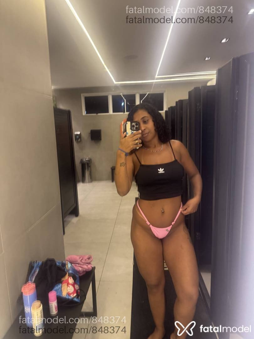 Acompanhante mulher morena (o) de olhos castanhos - beatrizypinheiro