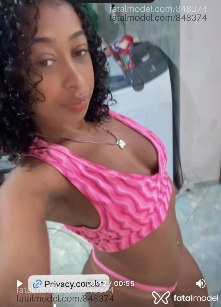 Acompanhante mulher morena (o) de olhos castanhos - beatrizypinheiro