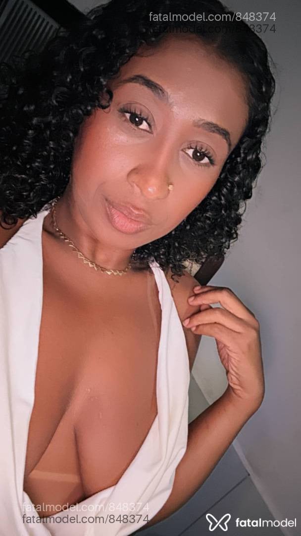Acompanhante mulher morena (o) de olhos castanhos em Rio das Ostras - beatrizypinheiro