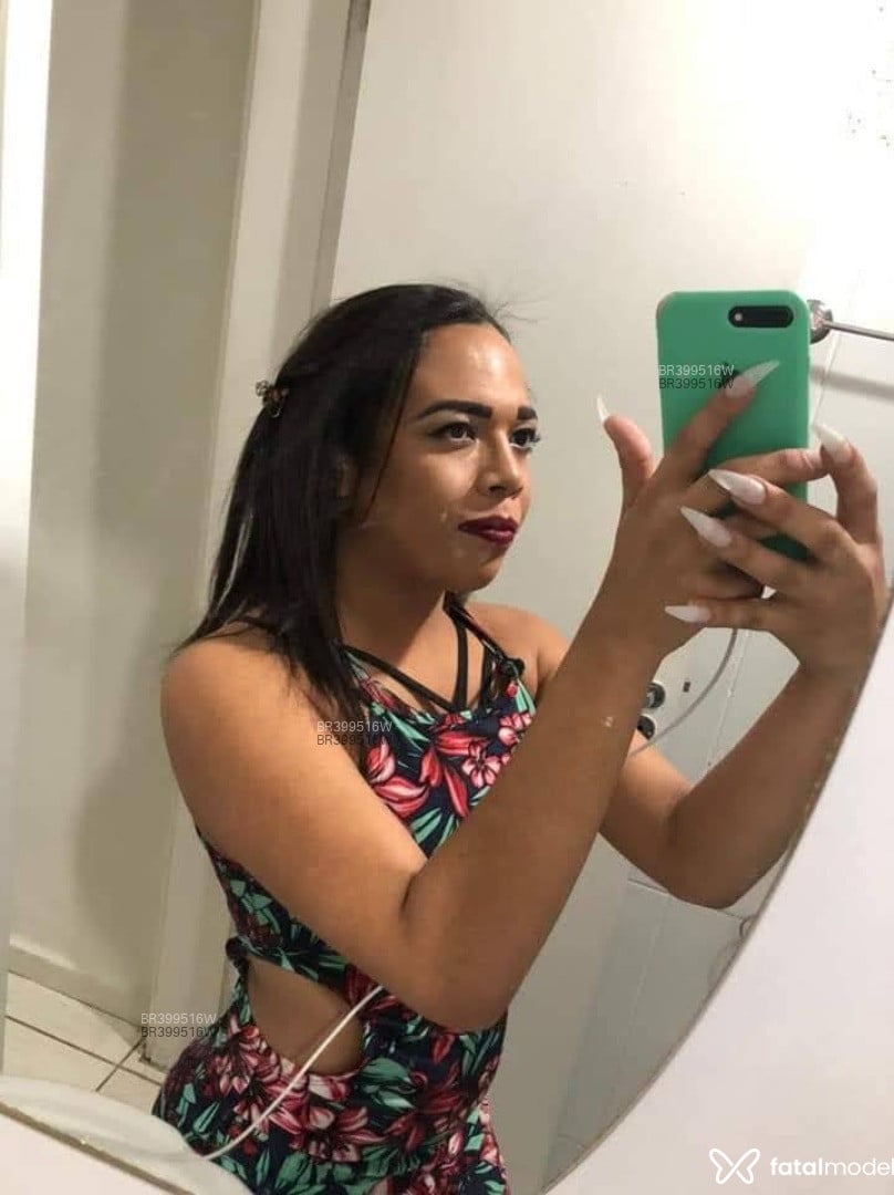 Acompanhante mulher trans morena (o) de olhos castanhos em Bragança Paulista - Mycaela Montteiro