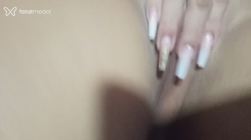 Acompanhante mulher morena (o) de olhos castanhos em Brasília Acompanhante mulher morena (o) de olhos castanhos em Brasília - Pamylla Mylla