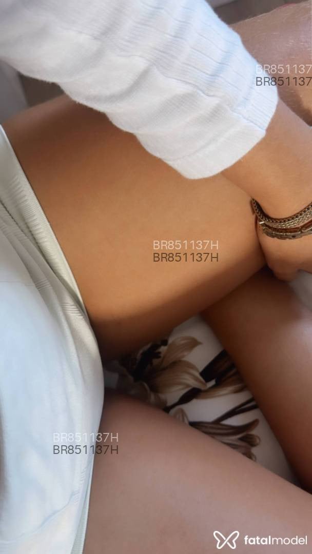 Acompanhante mulher com cabelo castanho de olhos castanhos em Luís Eduardo Magalhães Acompanhante mulher com cabelo castanho de olhos castanhos em Luís Eduardo Magalhães - larissa bianchessi