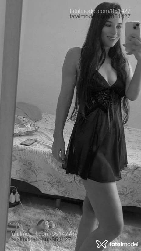 Acompanhante mulher com cabelo castanho de olhos mel - Mel Souza Acompanhante mulher com cabelo castanho de olhos mel - Mel Souza