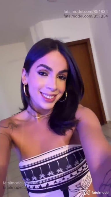 Acompanhante mulher trans com cabelo castanho de olhos castanhos em Ribeirão Preto - Luana Sanches