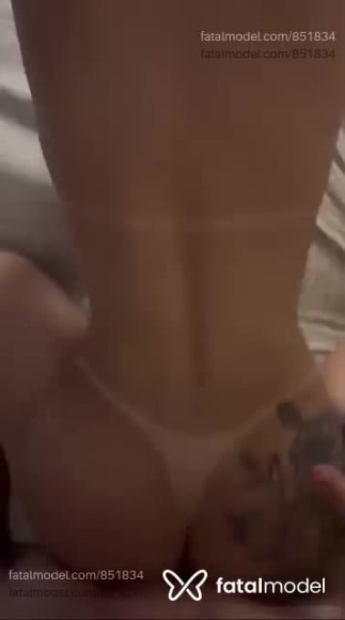Acompanhante mulher trans com cabelo castanho de olhos castanhos - Luana Sanches