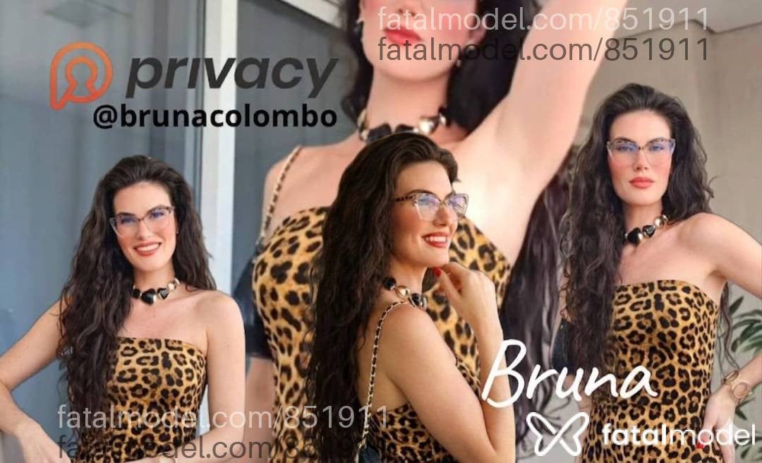 Acompanhante mulher trans com cabelo castanho de olhos castanhos em São Paulo Acompanhante mulher trans com cabelo castanho de olhos castanhos em São Paulo - Bruna Colombo
