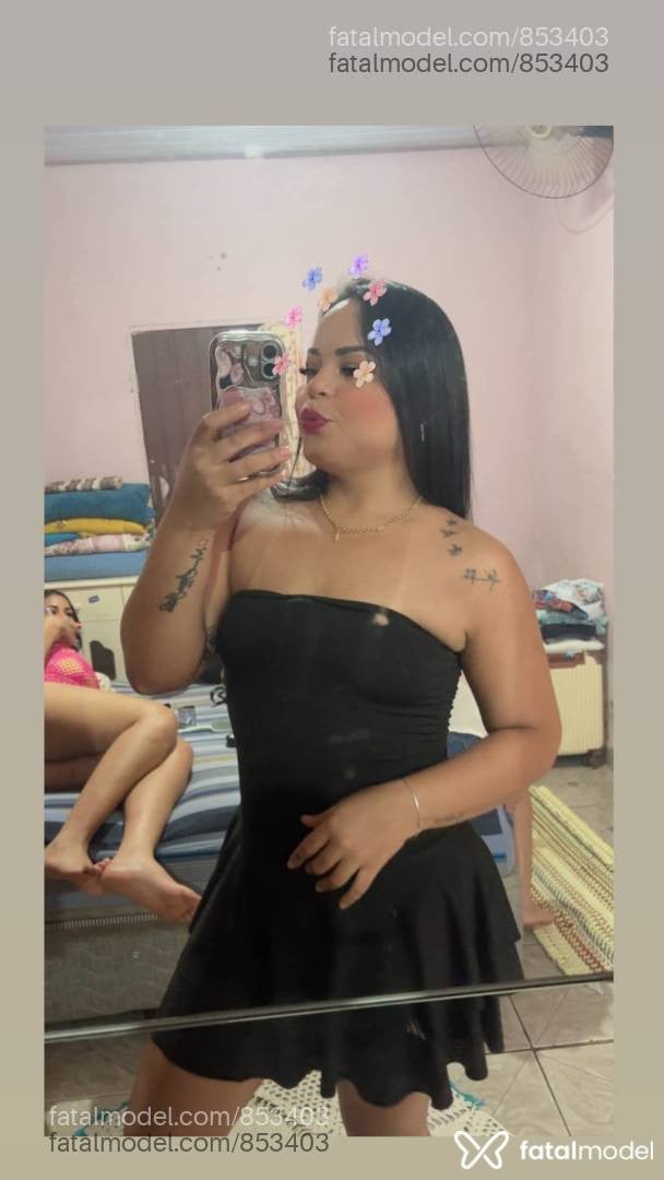 Acompanhante mulher morena (o) de olhos mel - Mel