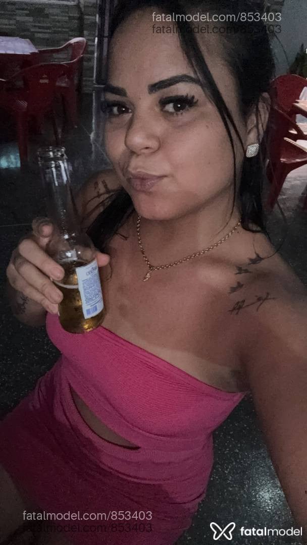 Acompanhante mulher morena (o) de olhos mel - Lumara