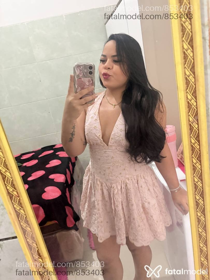 Acompanhante mulher morena (o) de olhos mel - Mel