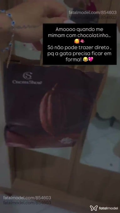 Acompanhante mulher com cabelo castanho de olhos mel em Patos - Louíse