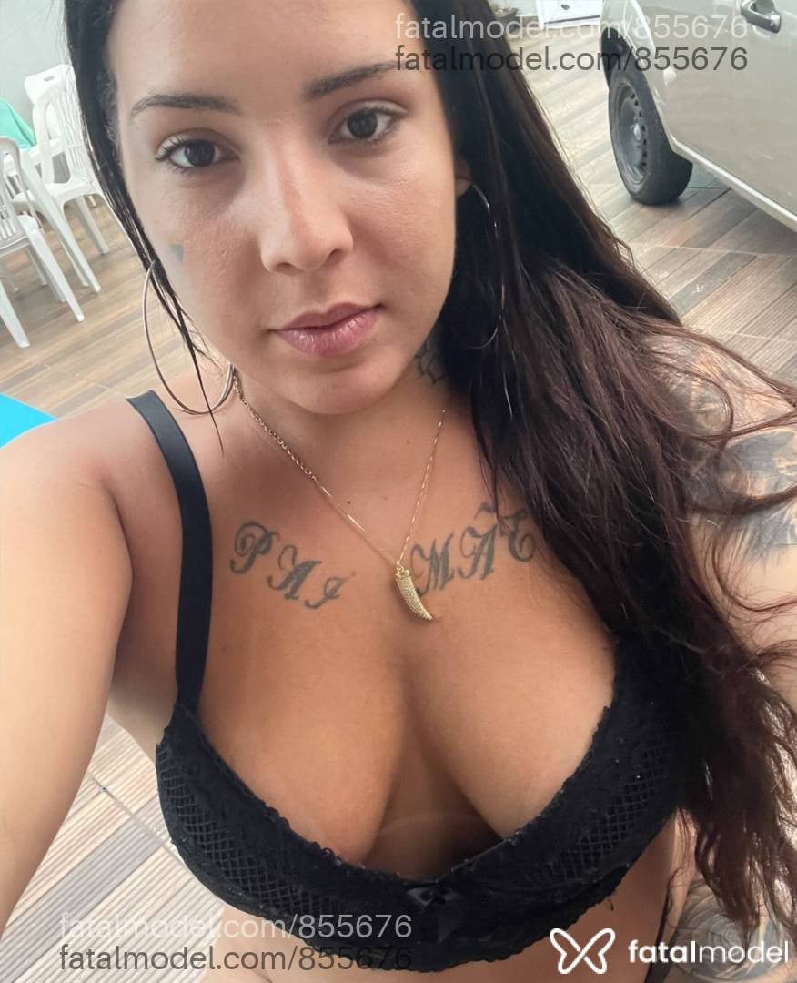 Acompanhante mulher trans com cabelo castanho de olhos castanhos em Sorocaba - Pollyana