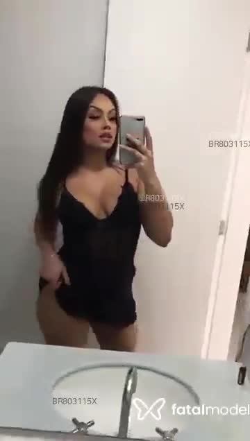 Acompanhante mulher com cabelo castanho de olhos castanhos em São Paulo Acompanhante mulher com cabelo castanho de olhos castanhos em São Paulo - Camila scarlett