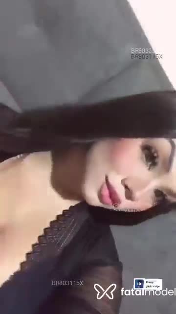Acompanhante mulher com cabelo castanho de olhos castanhos em São Paulo Acompanhante mulher com cabelo castanho de olhos castanhos em São Paulo - Camila scarlett