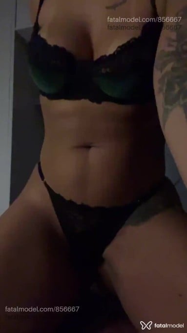 Acompanhante mulher morena (o) de olhos castanhos em São Paulo - Ísis Carvalho