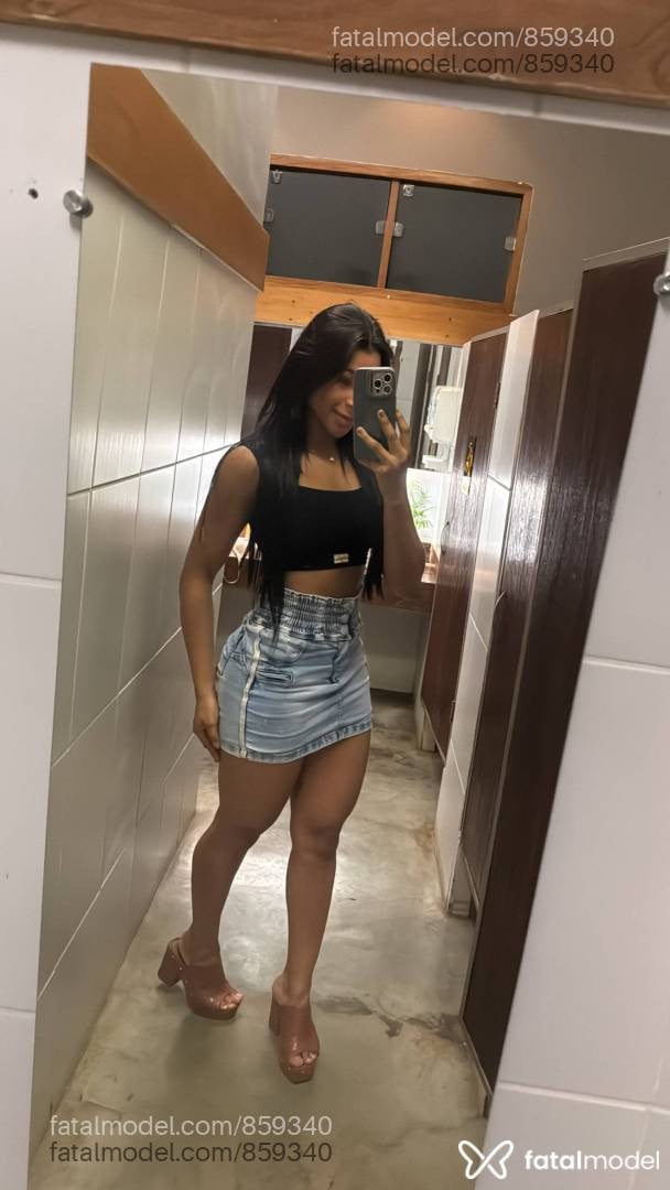 Acompanhante mulher morena (o) de olhos castanhos - Lhais Acompanhante mulher morena (o) de olhos castanhos - Lhais