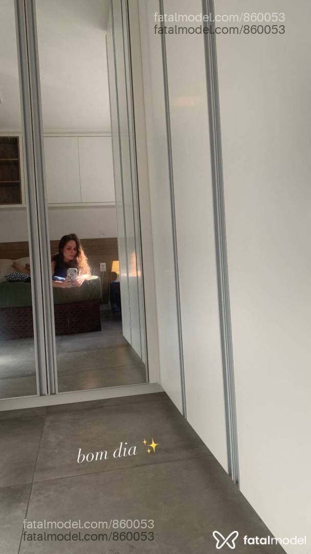 Acompanhante mulher com cabelo castanho de olhos castanhos em Porto Alegre - Livia Richter