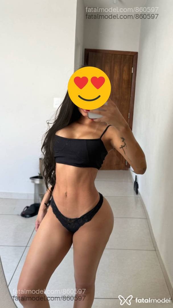 Acompanhante mulher com cabelo castanho de olhos castanhos em Governador Valadares - Gabriella
