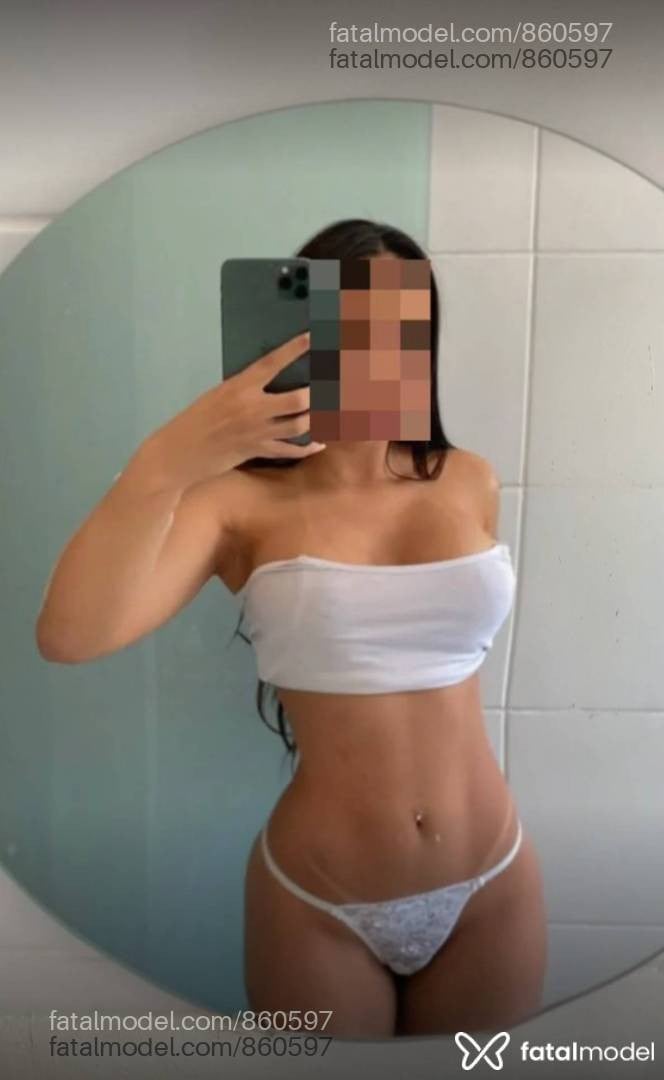 Acompanhante mulher com cabelo castanho de olhos castanhos - Gabriella