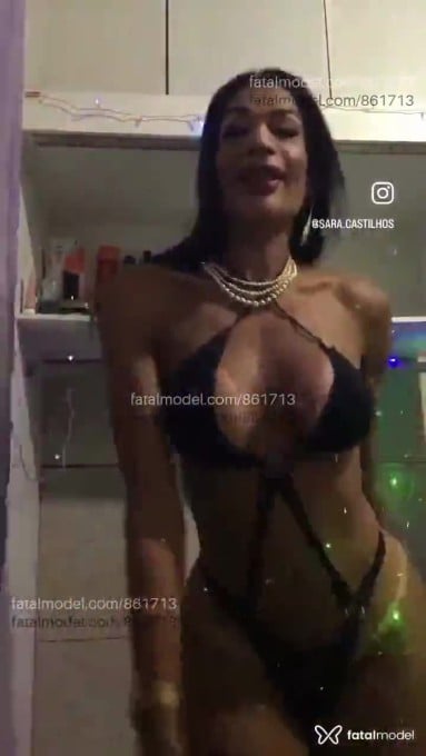 Acompanhante travesti com cabelo castanho de olhos castanhos em Gravataí - Sara Castilhos