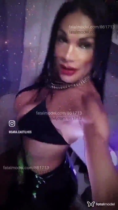 Acompanhante travesti com cabelo castanho de olhos castanhos em Gravataí - Sara Castilhos