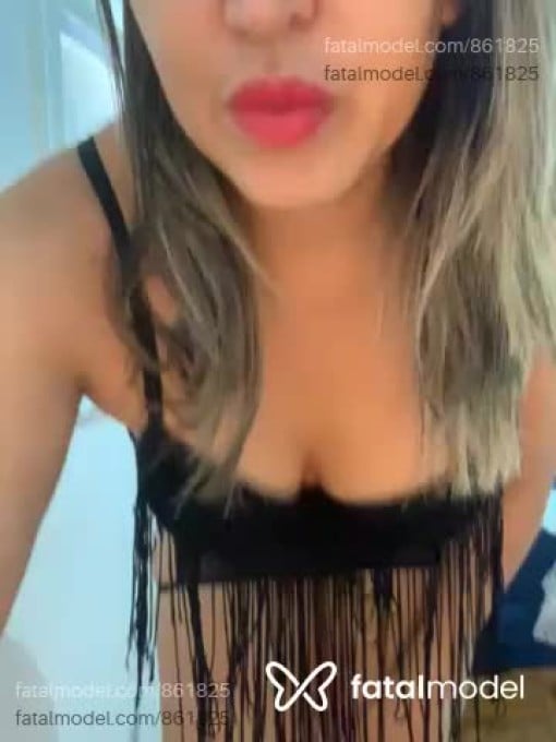 Acompanhante mulher loira (o) de olhos castanhos em São Paulo - Sarah Montiel