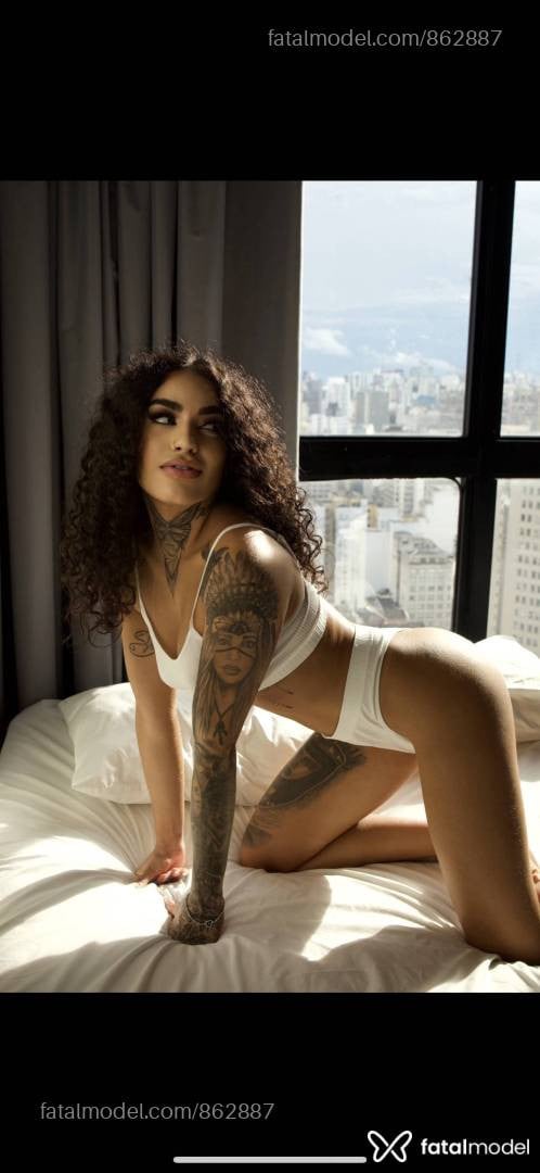 Acompanhante mulher morena (o) de olhos castanhos em Marília - Jade Simon