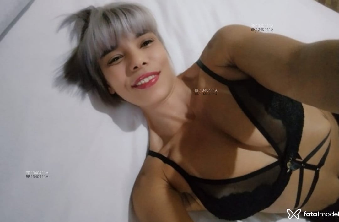 Acompanhante mulher loira (o) de olhos castanhos em Campinas - Rebeca Fardin