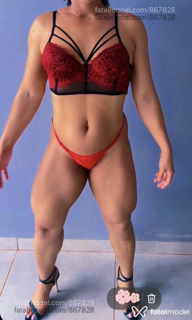 Acompanhante mulher morena (o) de olhos pretos em Canarana - Angel Bittencourt