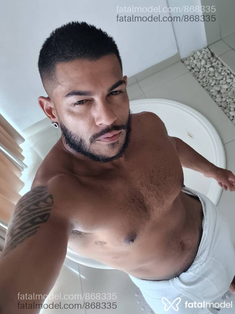 Acompanhante homem morena (o) de olhos castanhos - Dom Arthur