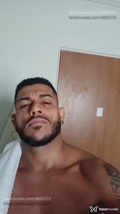 Acompanhante homem morena (o) de olhos castanhos em Caruaru Acompanhante homem morena (o) de olhos castanhos em Caruaru - Dom Arthur