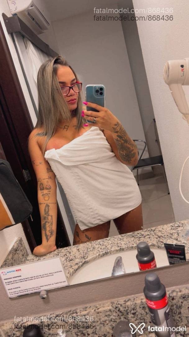 Acompanhante mulher loira (o) de olhos verdes em Linhares - Mel Vianna