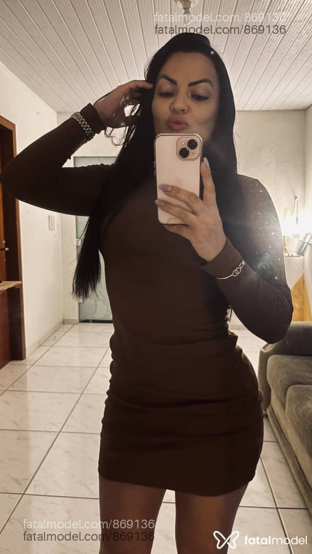 Acompanhante mulher com cabelo castanho de olhos castanhos em Balneário Piçarras - Thammy