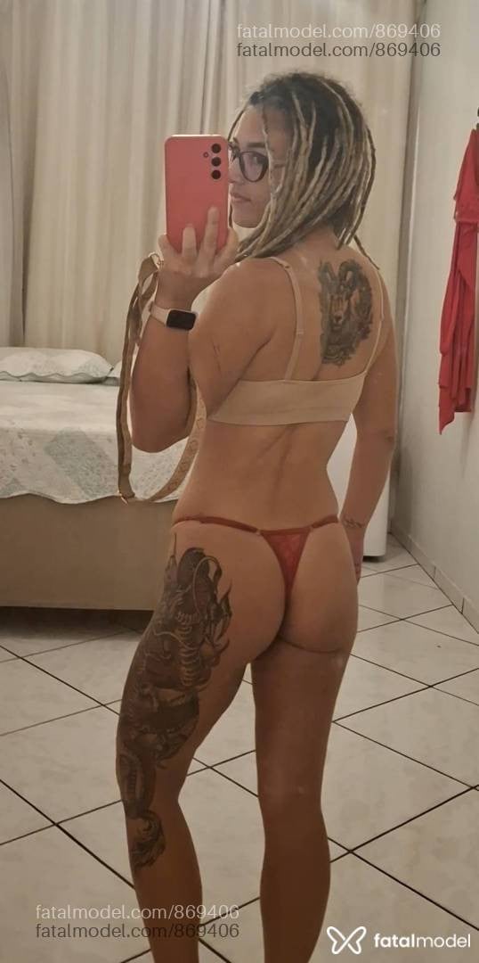 Acompanhante mulher com cabelo castanho de olhos castanhos - Dani Kieffer