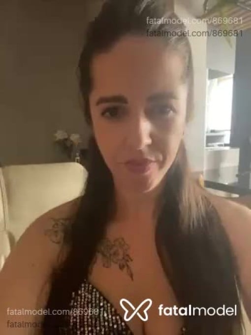 Acompanhante mulher com cabelo castanho de olhos castanhos em Ribeirão Preto - Carollynne fisher
