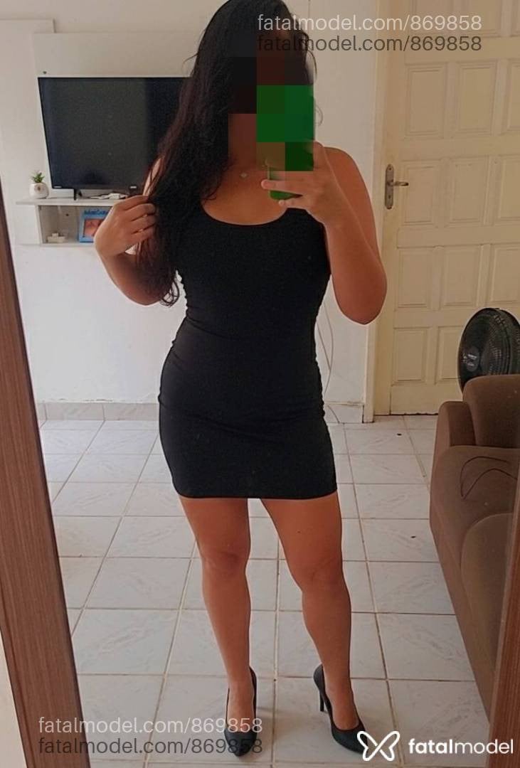 Acompanhante mulher com cabelo castanho de olhos verdes em Virtual - Hari