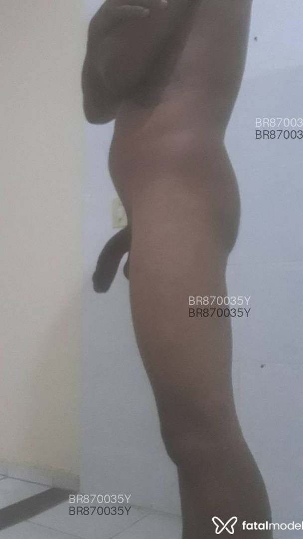 Acompanhante homem morena (o) de olhos castanhos em Cabo Frio - Vigia
