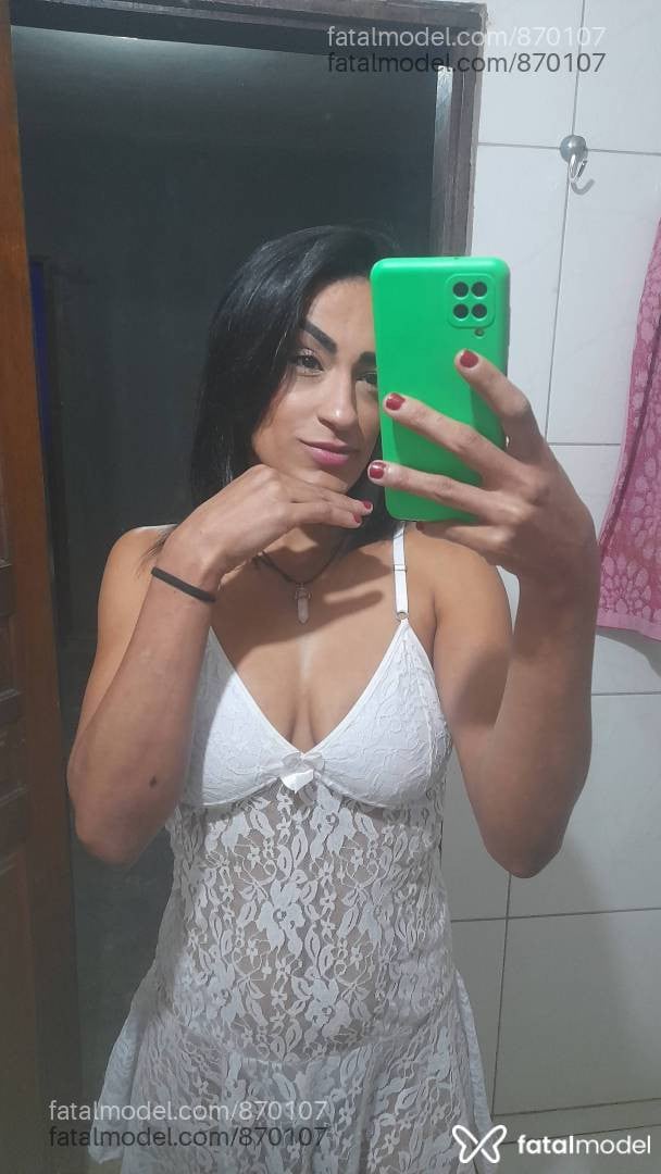 Acompanhante mulher morena (o) de olhos castanhos em Sete Lagoas Acompanhante mulher morena (o) de olhos castanhos em Sete Lagoas - Livia