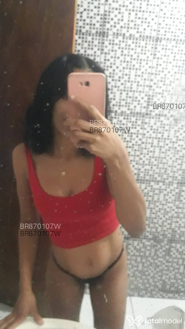 Acompanhante mulher morena (o) de olhos castanhos em Sete Lagoas Acompanhante mulher morena (o) de olhos castanhos em Sete Lagoas - Livia