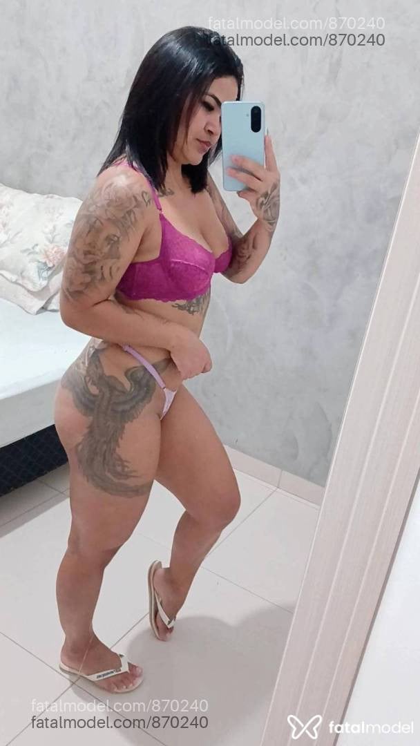 Acompanhante mulher morena (o) de olhos castanhos - Tay