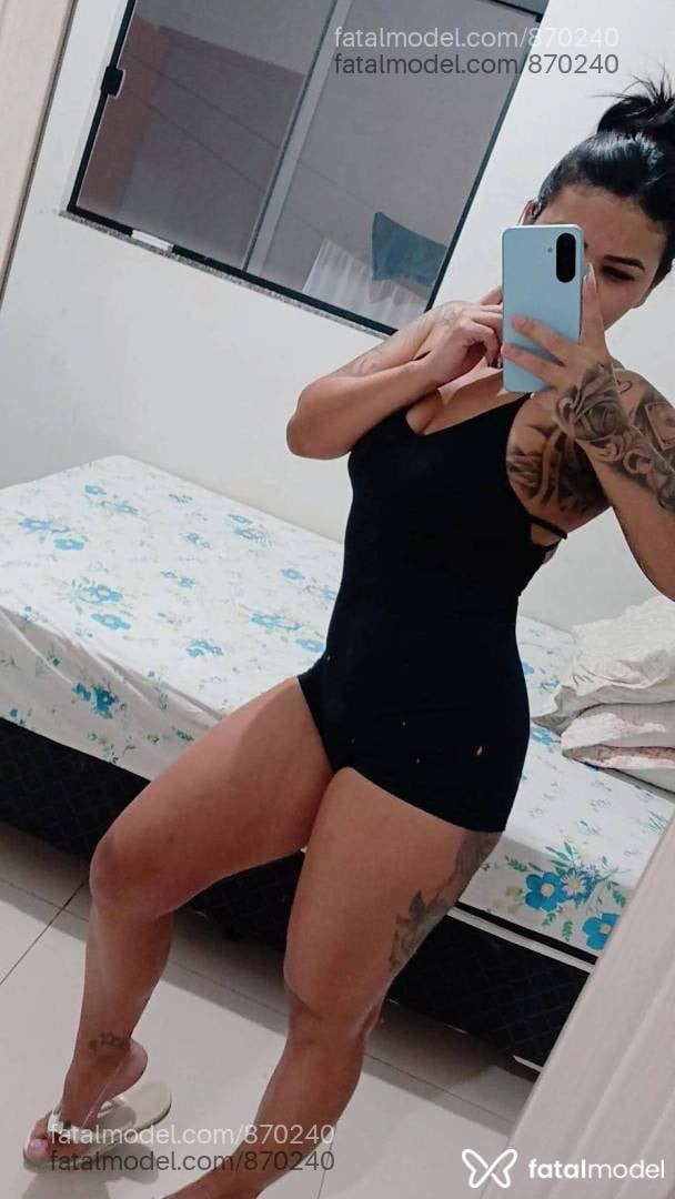 Acompanhante mulher morena (o) de olhos castanhos - Tay