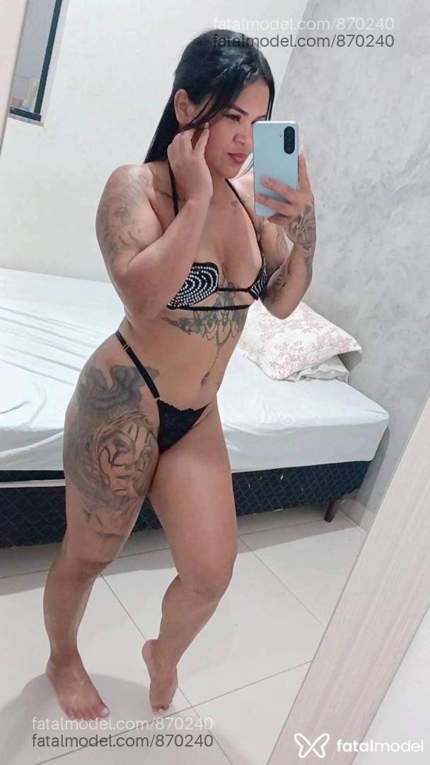 Acompanhante mulher morena (o) de olhos castanhos - Tay