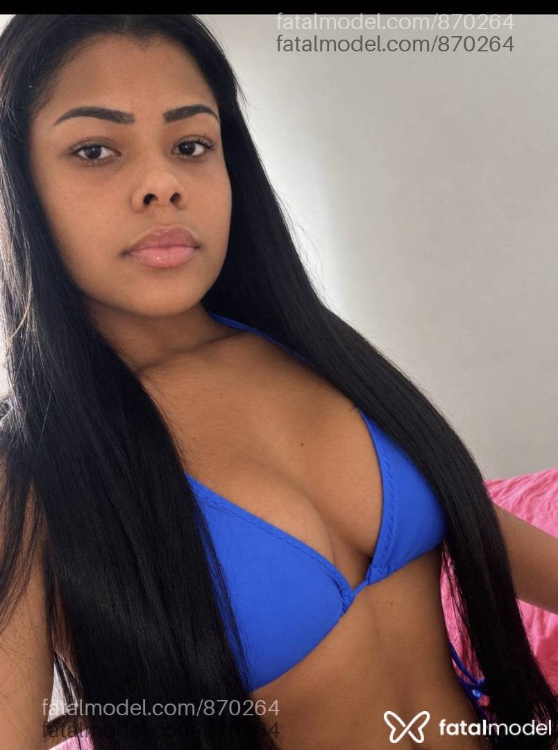 Acompanhante mulher morena (o) de olhos castanhos - Vanessa