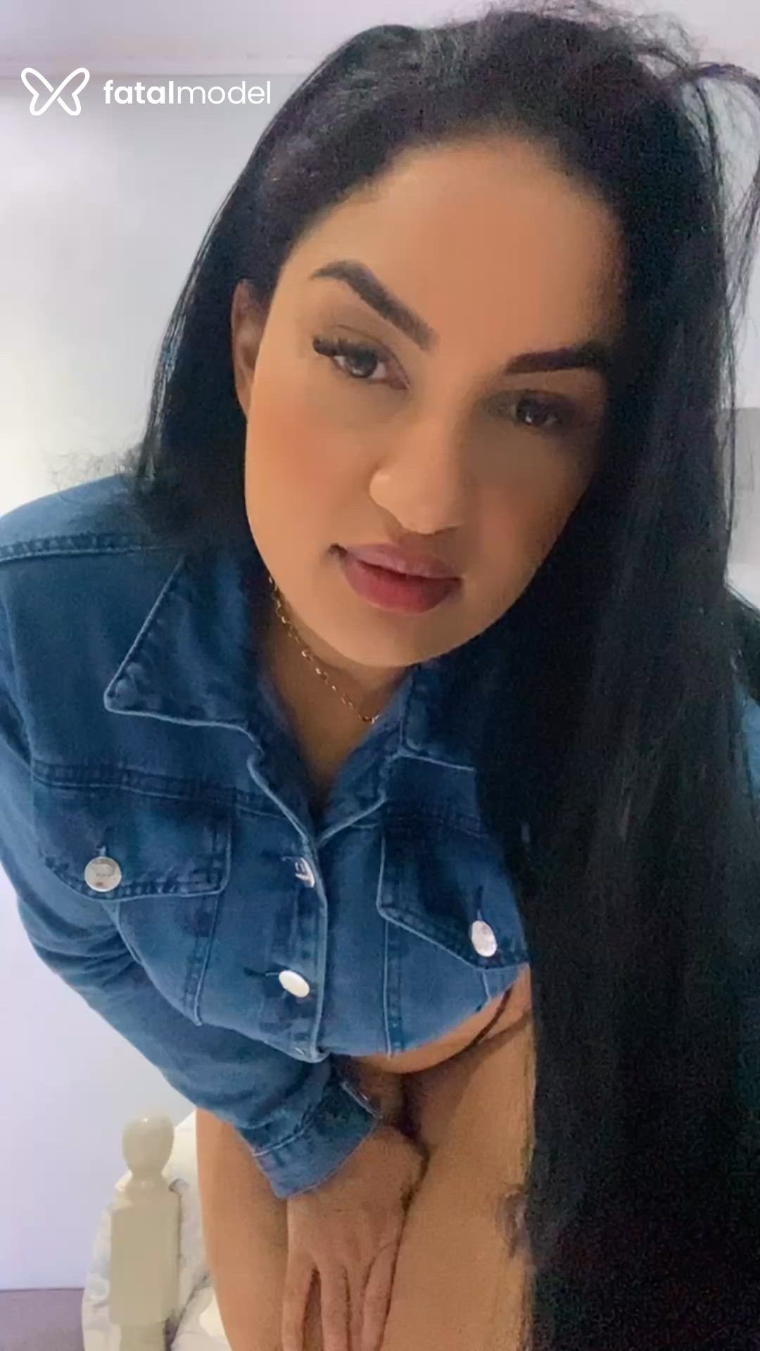Acompanhante mulher morena (o) de olhos castanhos em Paranaíba Acompanhante mulher morena (o) de olhos castanhos em Paranaíba - Mari Dourado